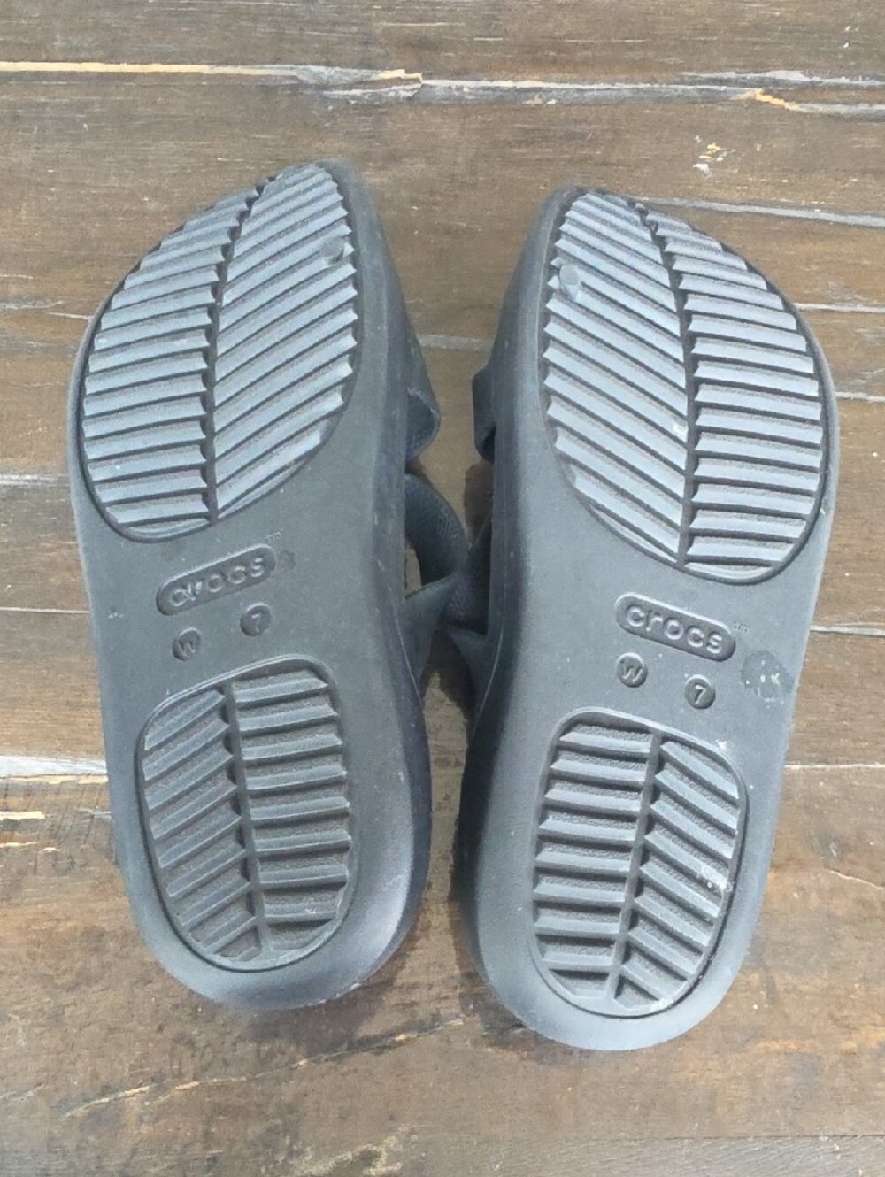 (7) CROCS Women's Black Multi-Strap Slide Sandals Summer Vacation Athleisure Wow - Picture 4 of 9